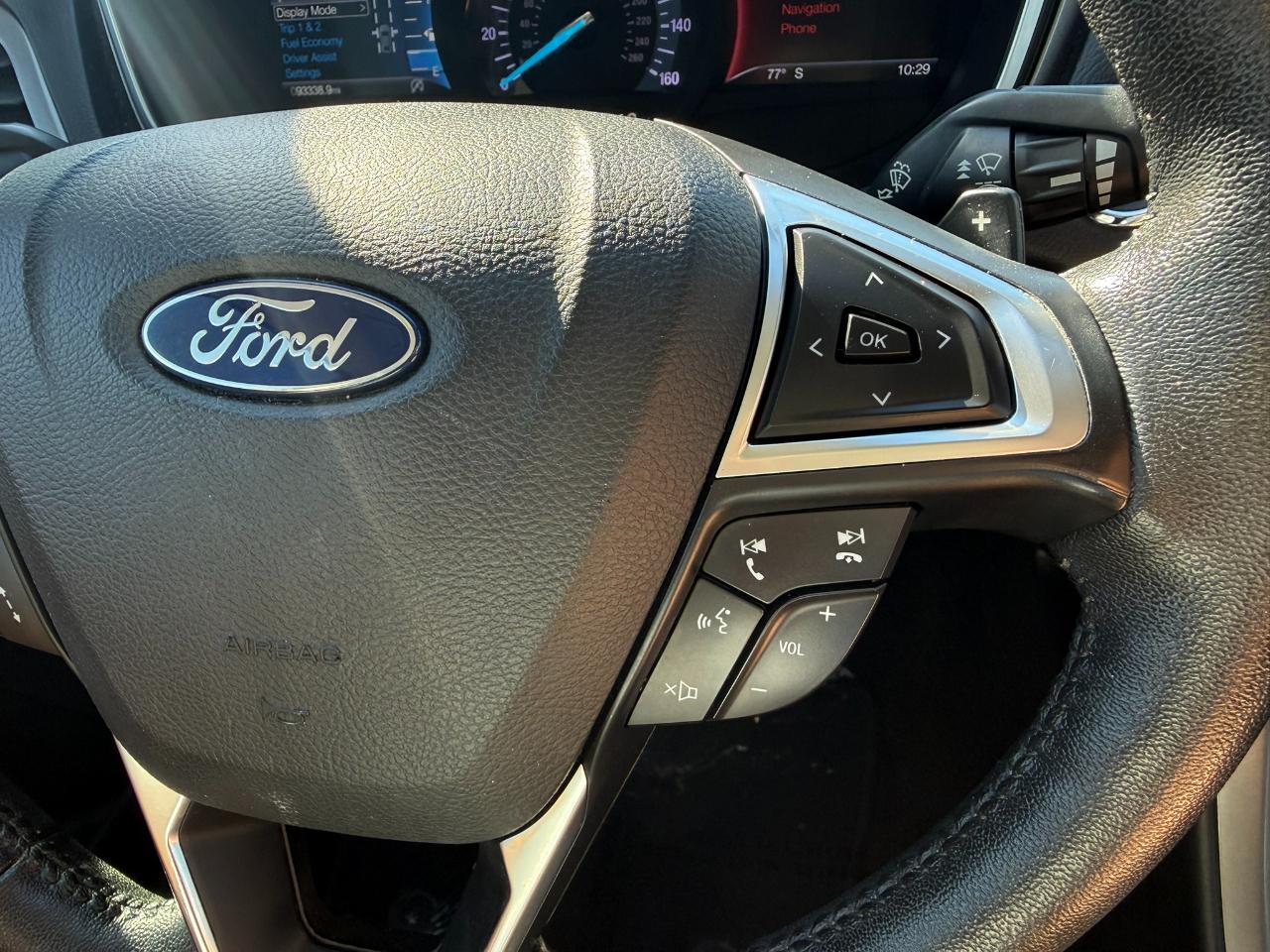 Ford Fusion photo 26