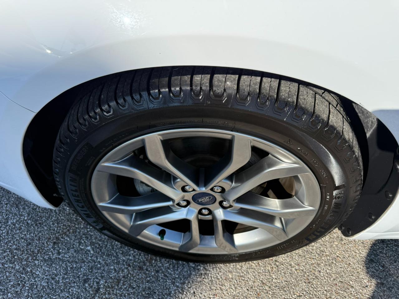 Ford Fusion photo 34