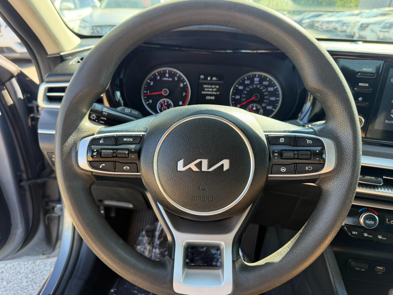 Kia K5 LXS 2023
