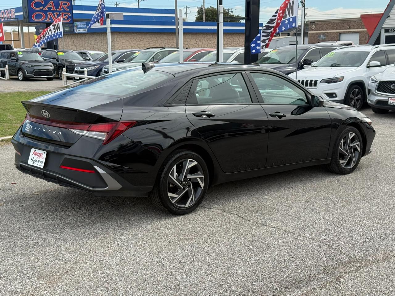 Hyundai Elantra SEL Sport 2025