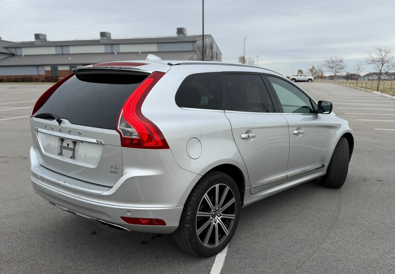 Volvo XC60 AWD 4dr T6 Drive-E 2016