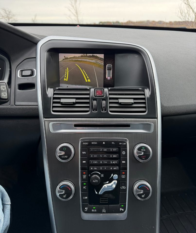 Volvo XC60 AWD 4dr T6 Drive-E 2016