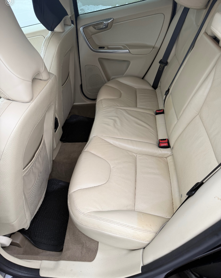 Volvo XC60 4dr 3.2L 2012