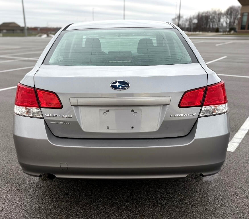 Subaru Legacy 4dr Sdn H4 Auto 2.5i 2010