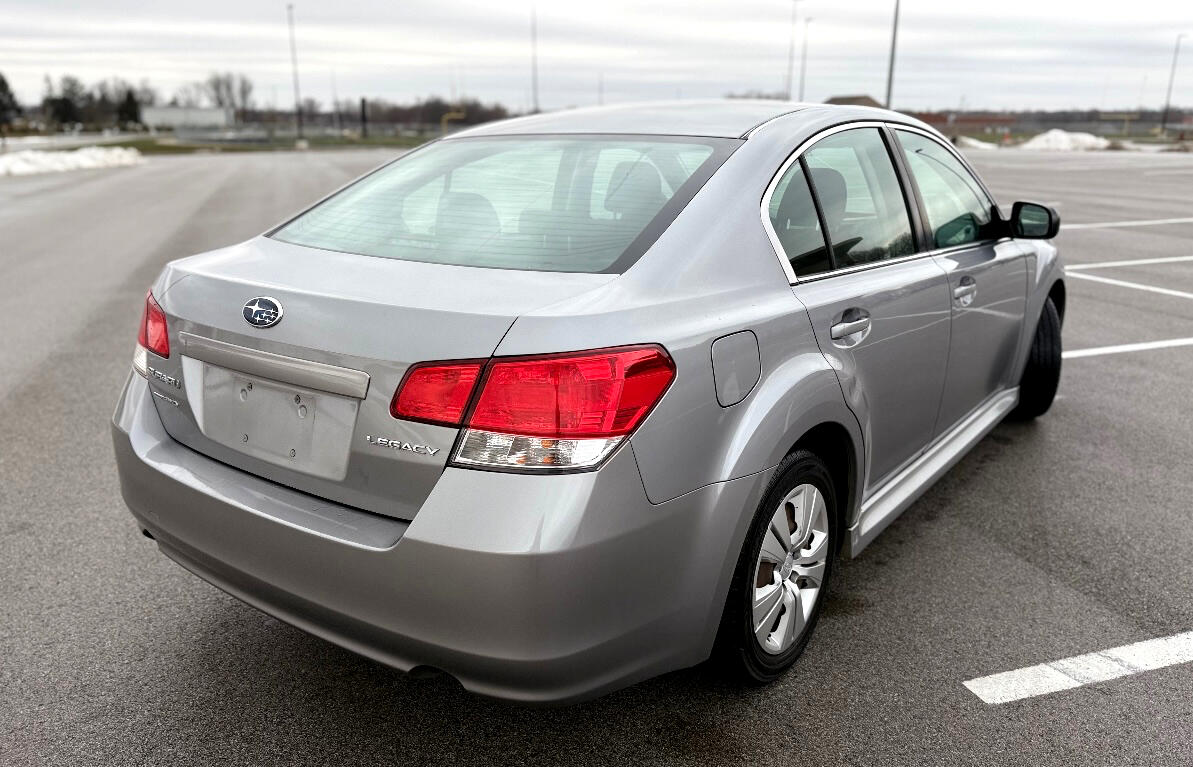 Subaru Legacy 4dr Sdn H4 Auto 2.5i 2010