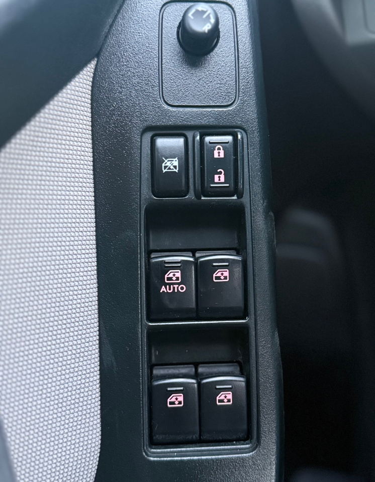 Subaru Forester 4dr CVT 2.5i PZEV 2015