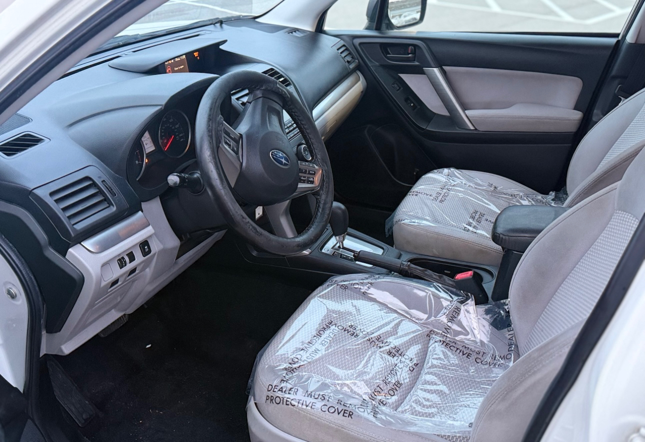 Subaru Forester 4dr CVT 2.5i PZEV 2015