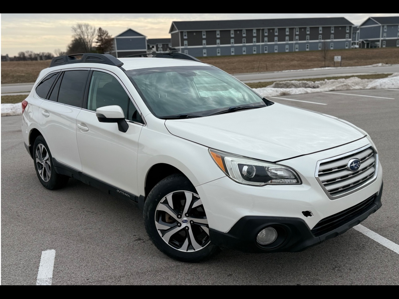 Subaru Outback 4dr Wgn 2.5i Premium 2015