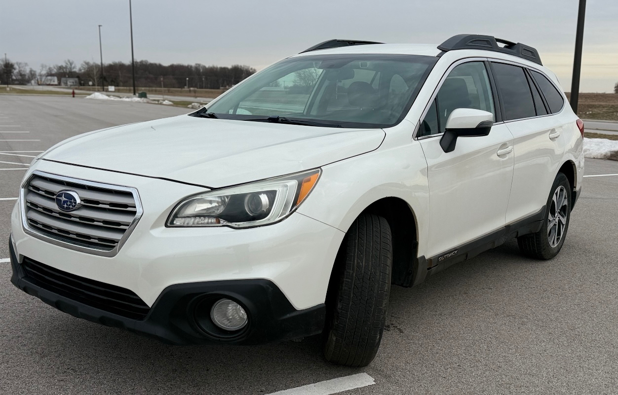 Subaru Outback 4dr Wgn 2.5i Premium 2015