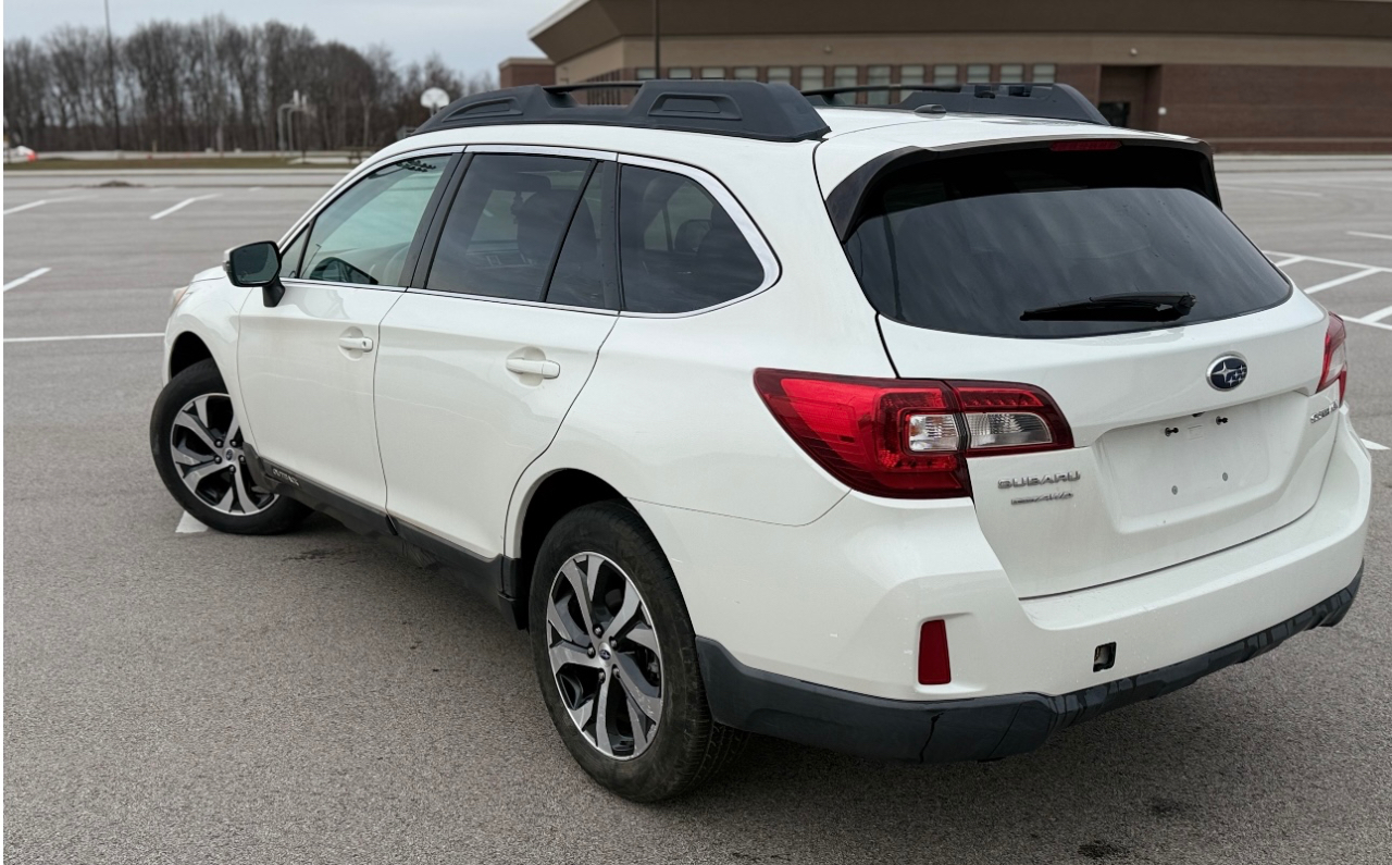 Subaru Outback 4dr Wgn 2.5i Premium 2015