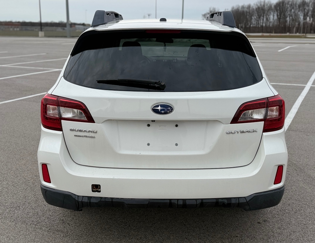 Subaru Outback 4dr Wgn 2.5i Premium 2015