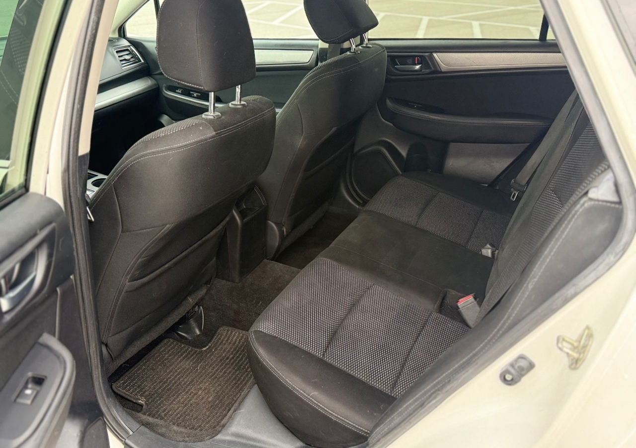 Subaru Outback 4dr Wgn 2.5i Premium 2015