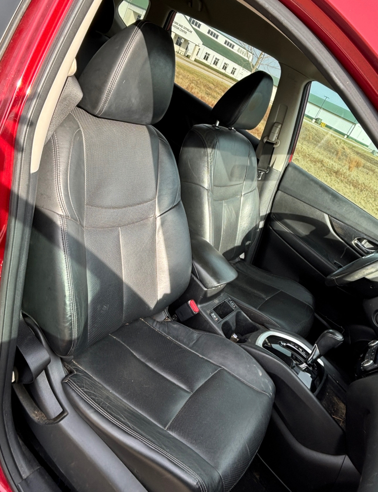 Nissan Rogue FWD 4dr SL 2014