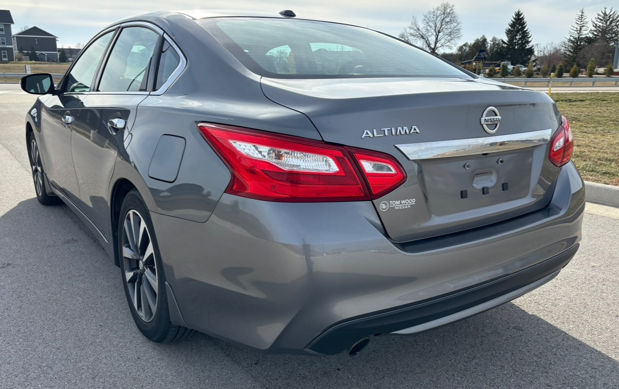 Nissan Altima 4dr Sdn I4 2.5 SL 2016