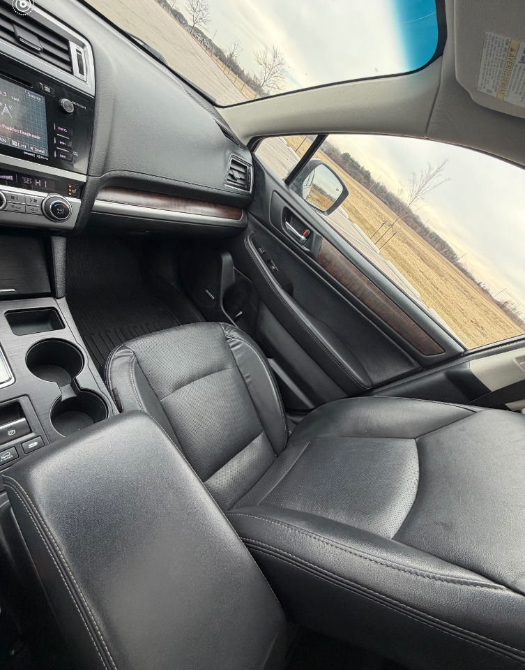 Subaru Outback 4dr Wgn 2.5i Limited 2015