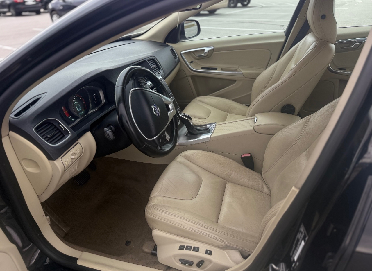 Volvo S60 4dr Sdn T5 FWD 2014