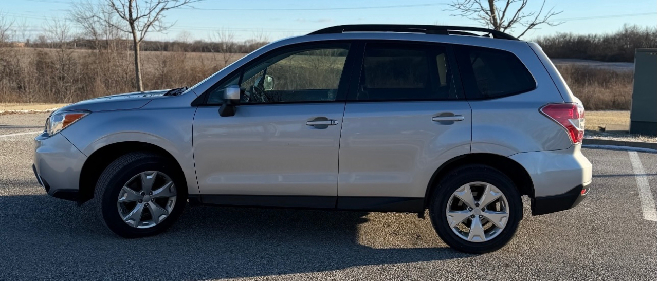 Subaru Forester 4dr CVT 2.5i Premium PZEV 2015