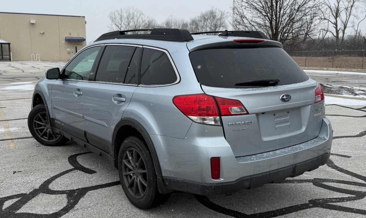 Subaru Outback 4dr Wgn H4 Auto 2.5i Limited 2014