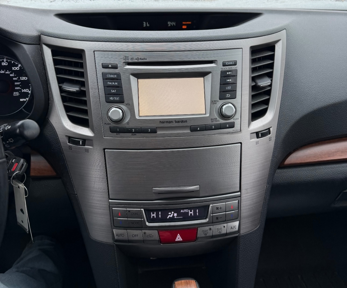 Subaru Outback 4dr Wgn H4 Auto 2.5i Limited 2014