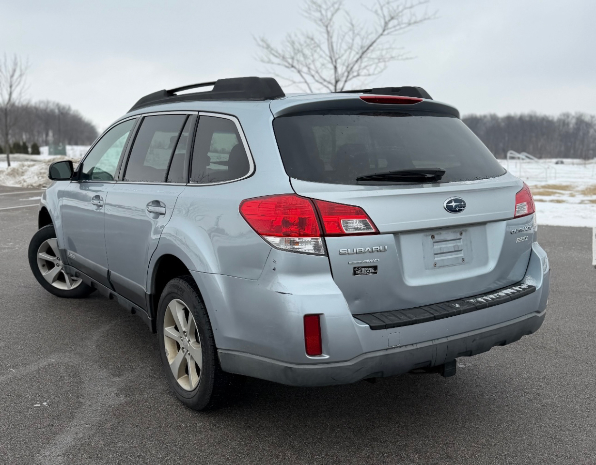 Subaru Outback 4dr Wgn H4 Auto 2.5i Premium 2013