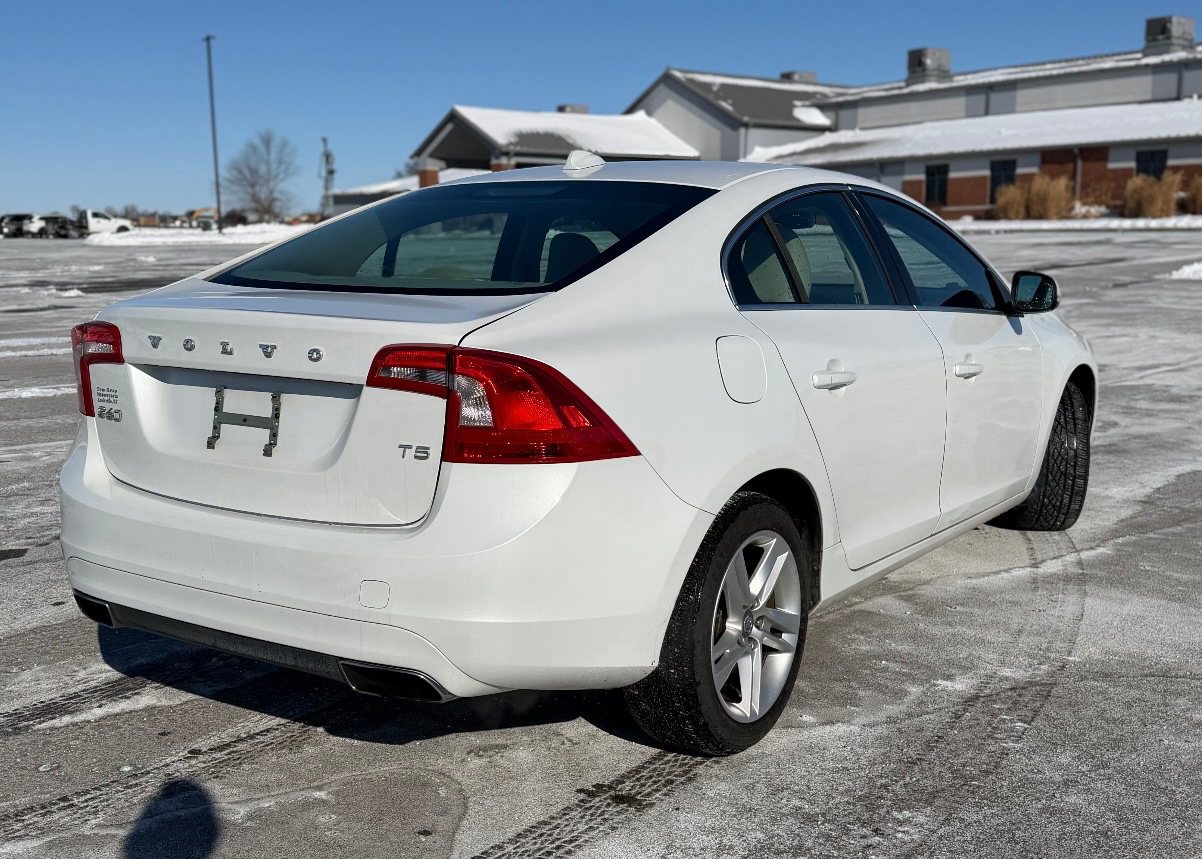 Volvo S60 4dr Sdn T5 Drive-E Premier Plus FWD 2014