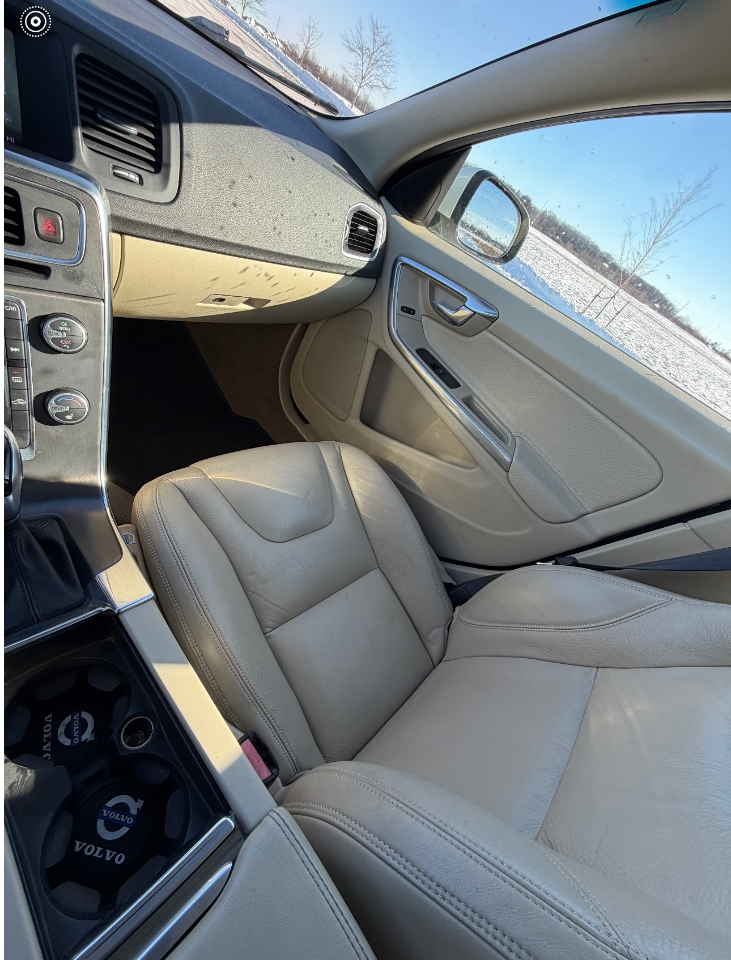 Volvo S60 4dr Sdn T5 Drive-E Premier Plus FWD 2014