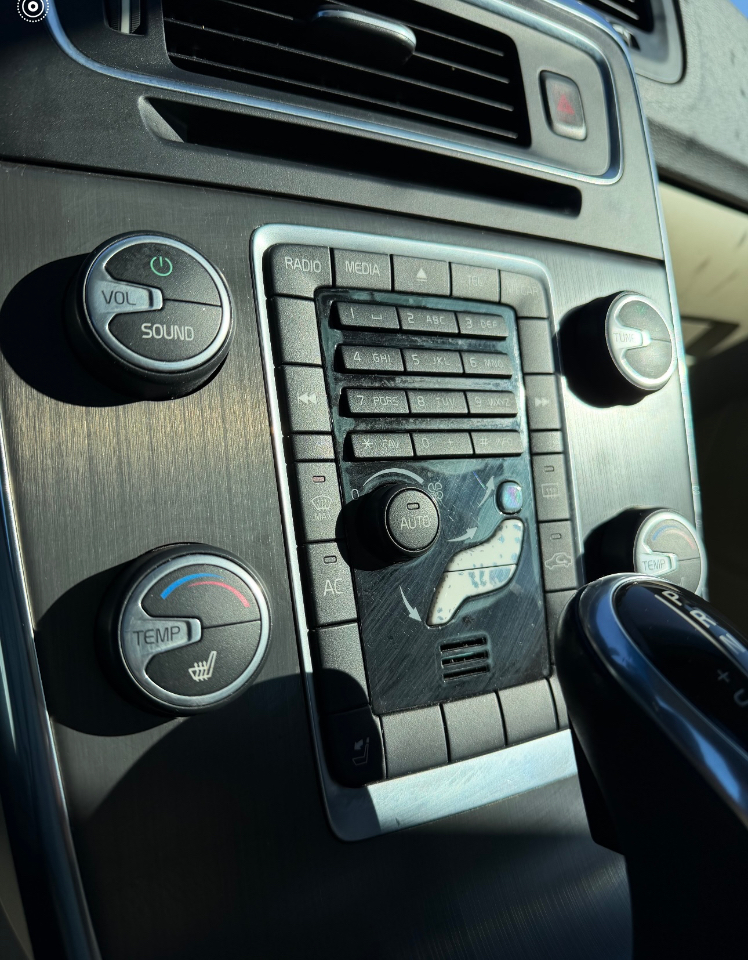 Volvo S60 4dr Sdn T5 Drive-E Premier Plus FWD 2014