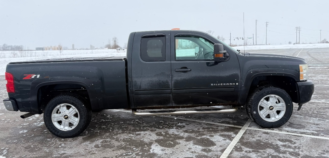 Chevrolet Silverado 1500 4WD Ext Cab 143.5" LTZ 2009
