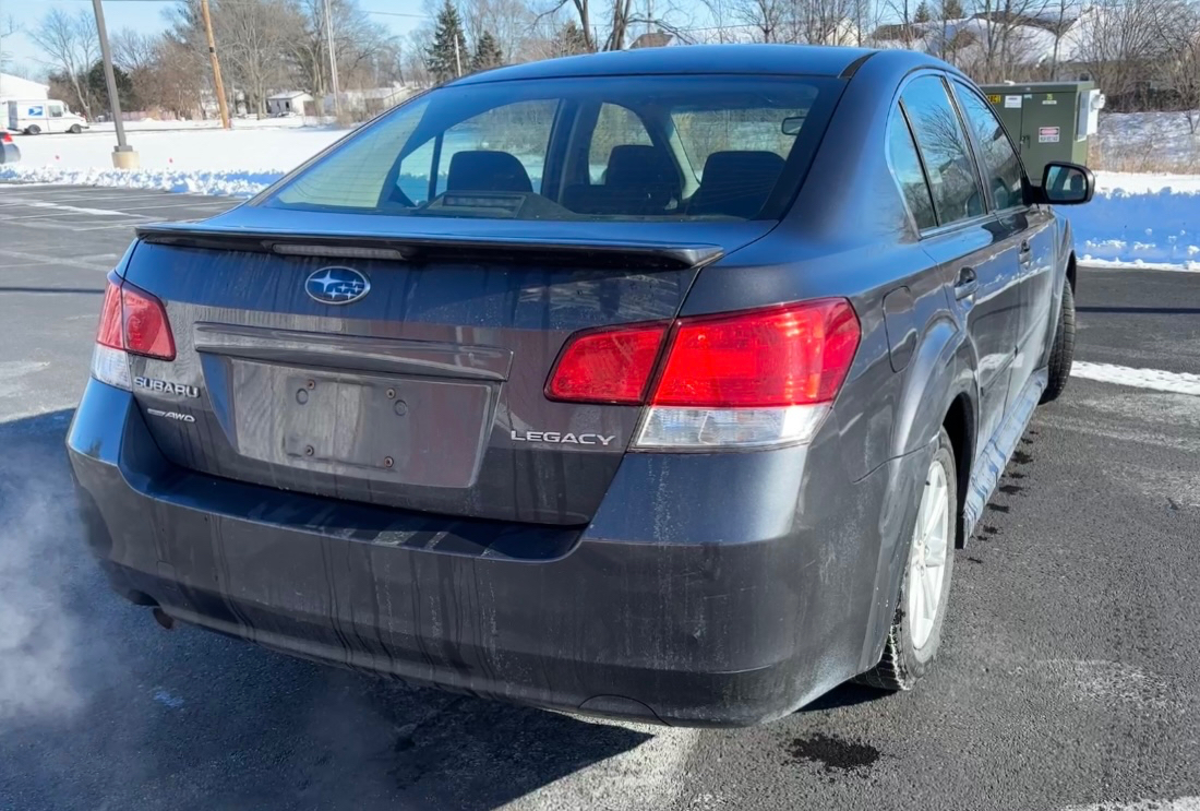 Subaru Legacy 4dr Sdn H4 Man 2.5i Prem AWP/Pwr Moon 2011