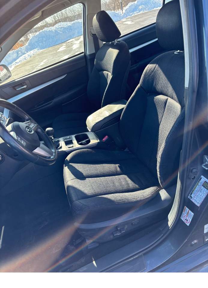 Subaru Legacy 4dr Sdn H4 Man 2.5i Prem AWP/Pwr Moon 2011