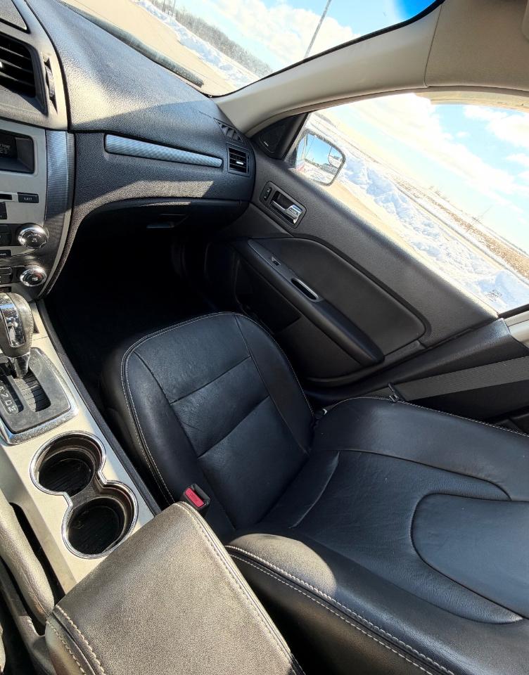 Ford Fusion 4dr Sdn SEL FWD 2011