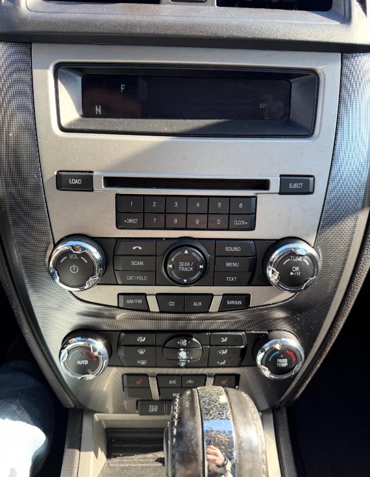 Ford Fusion 4dr Sdn SEL FWD 2011