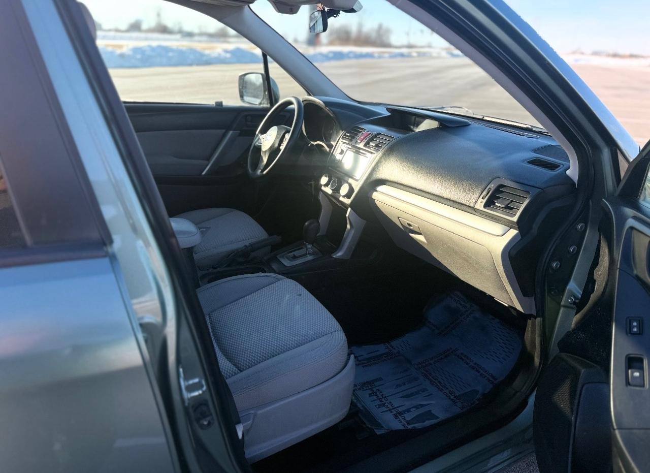 Subaru Forester 4dr CVT 2.5i Premium PZEV 2015