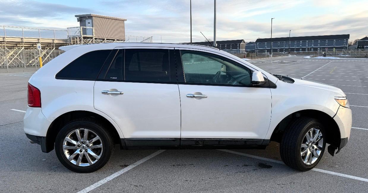 Ford Edge 4dr SEL FWD 2011