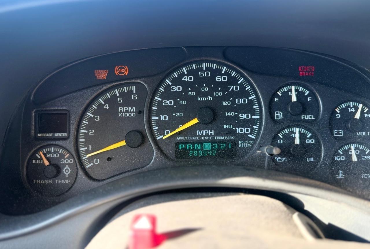 Chevrolet Silverado 2500 HD 4dr Ext Cab 143.5" WB C6P 4WD LS 2000