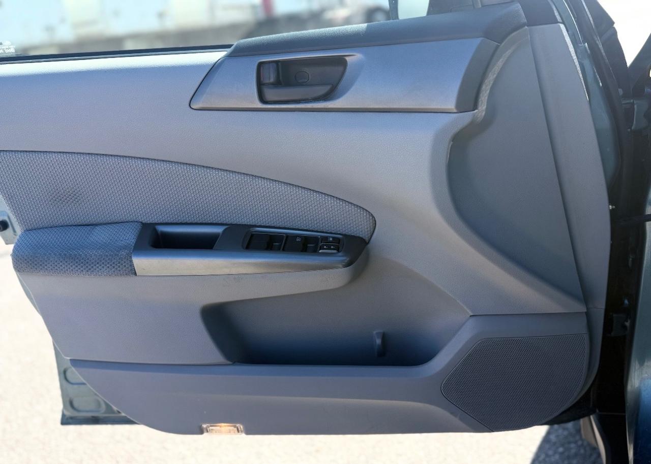 Subaru Forester 4dr Auto 2.5X w/Alloy Wheel Value Pkg 2011