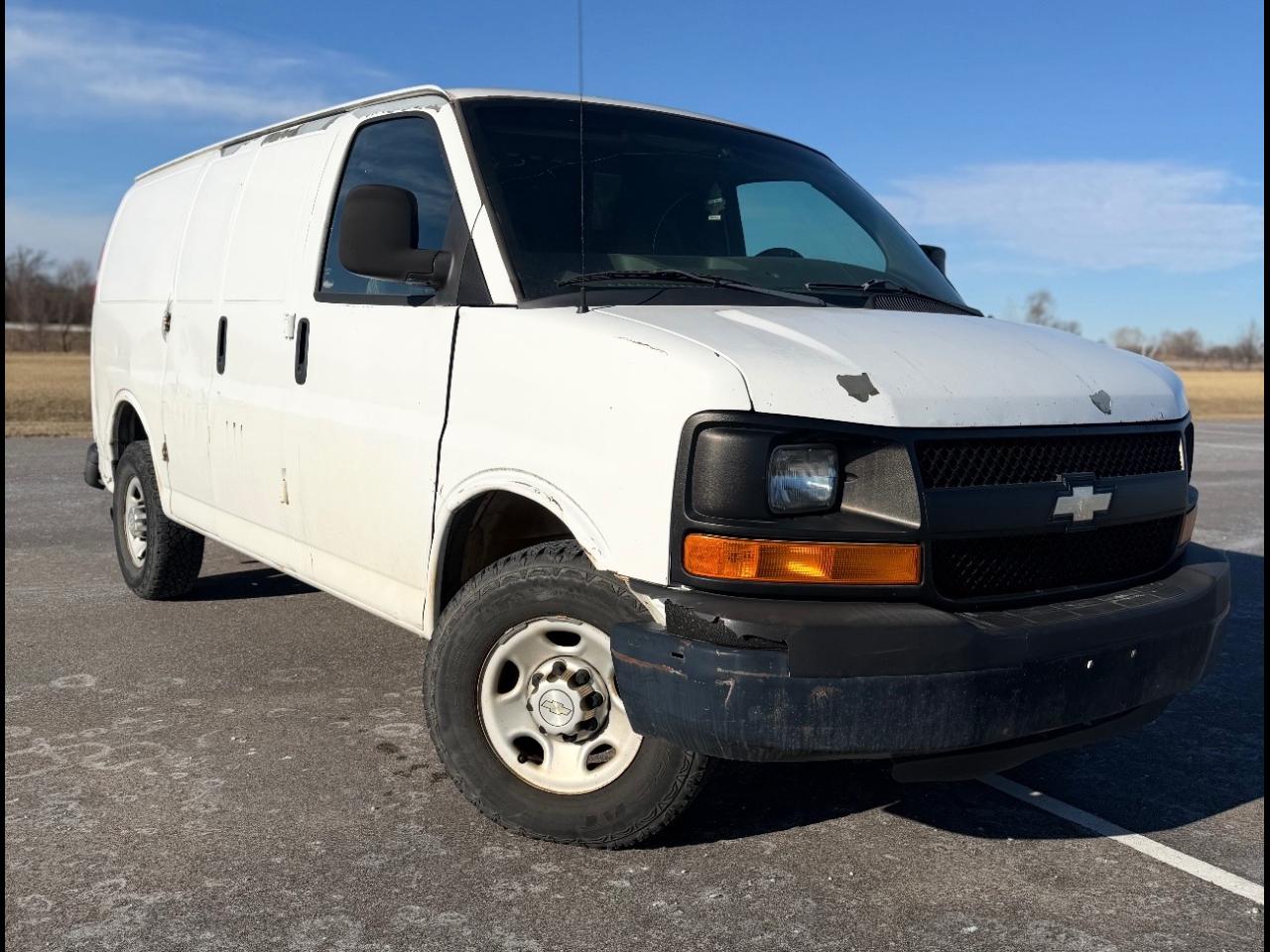 2011 Chevrolet Express Cargo Van RWD 3500 135"