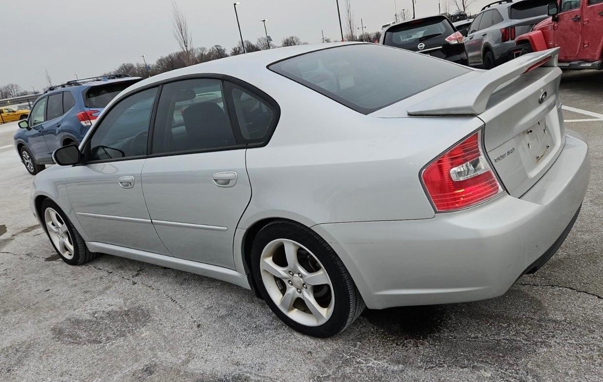 Subaru Legacy Sedan 4dr H4 AT Ltd 2007