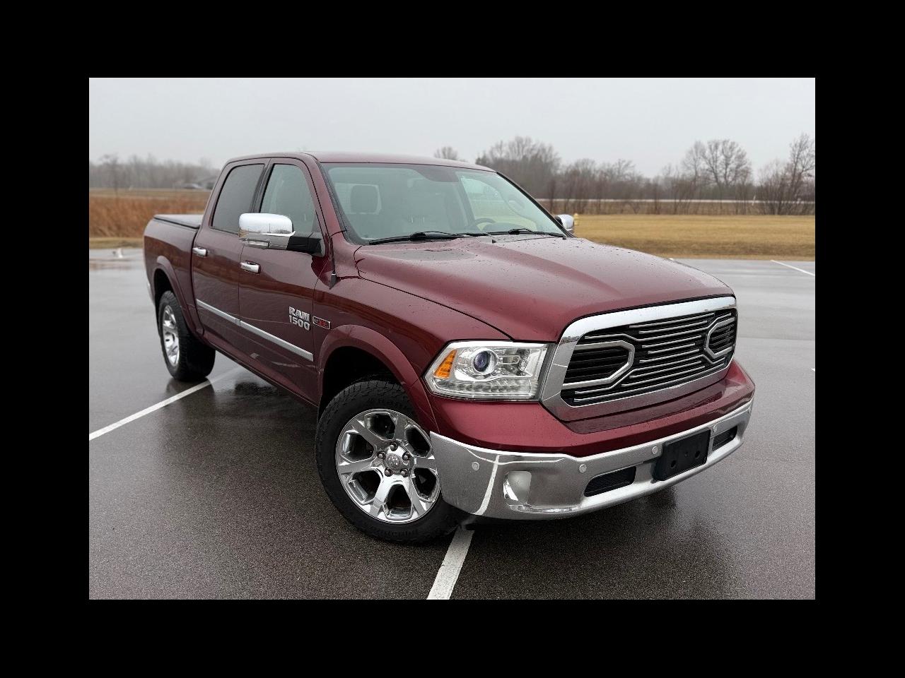 RAM 1500 4WD Crew Cab 140.5" Laramie 2016