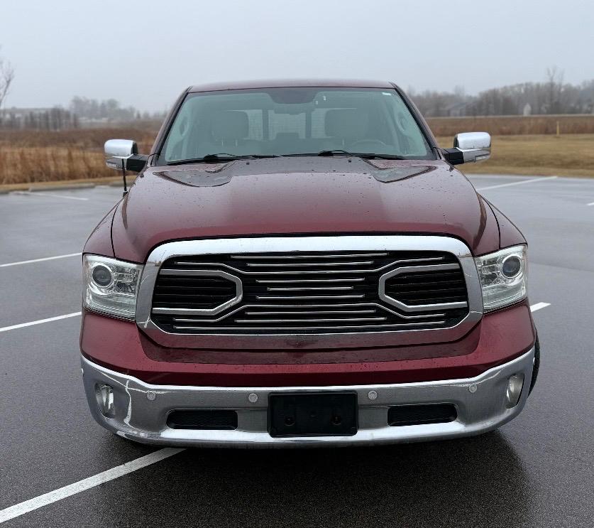 RAM 1500 4WD Crew Cab 140.5" Laramie 2016