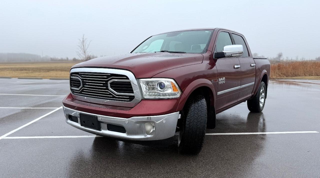 RAM 1500 4WD Crew Cab 140.5" Laramie 2016