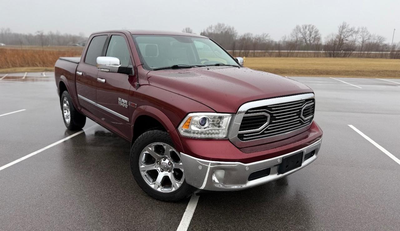 RAM 1500 4WD Crew Cab 140.5" Laramie 2016