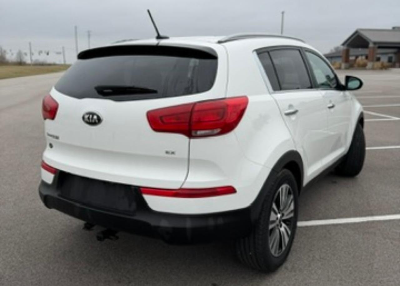 Kia Sportage AWD 4dr EX 2016
