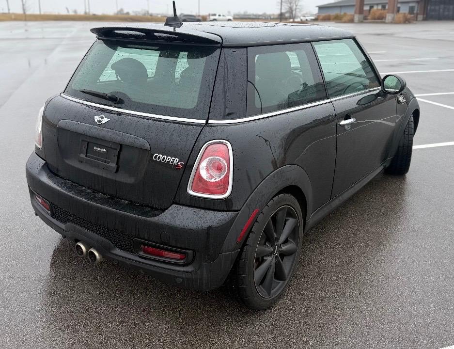 MINI Cooper Hardtop 2dr Cpe S 2012