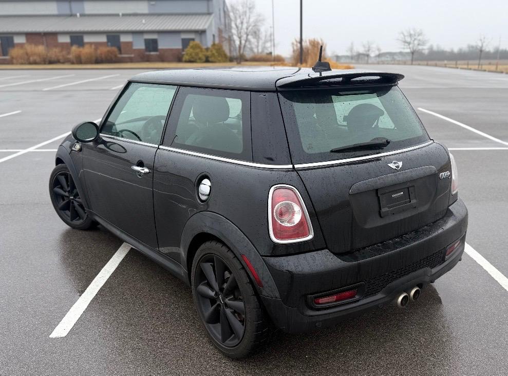 MINI Cooper Hardtop 2dr Cpe S 2012