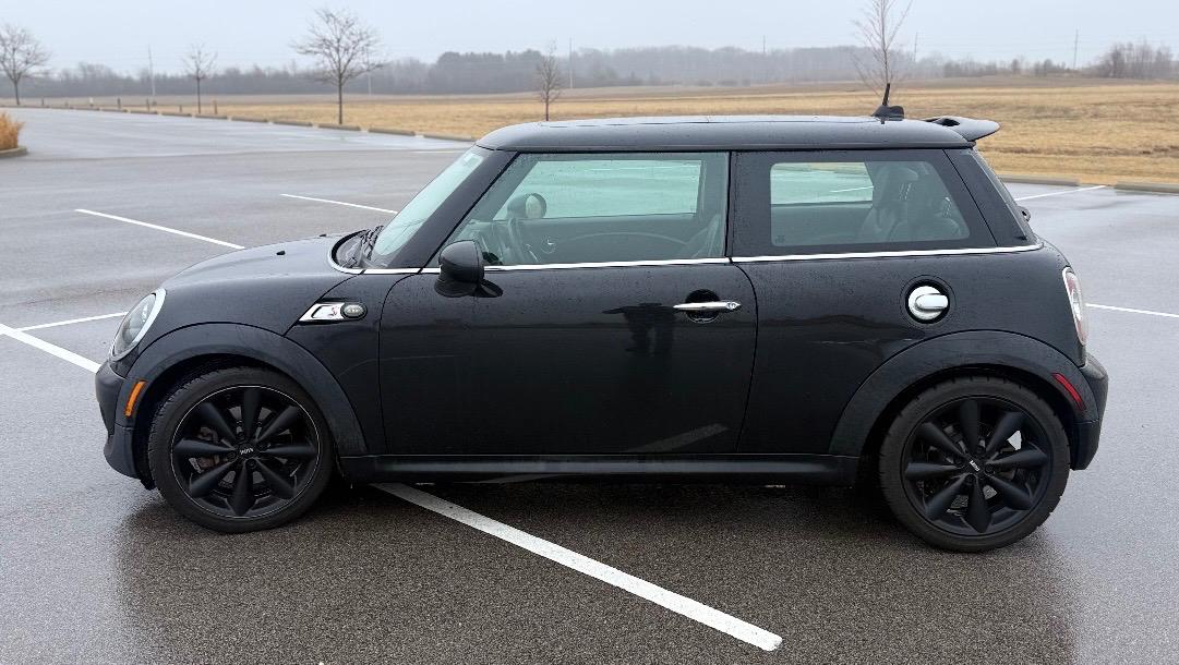MINI Cooper Hardtop 2dr Cpe S 2012