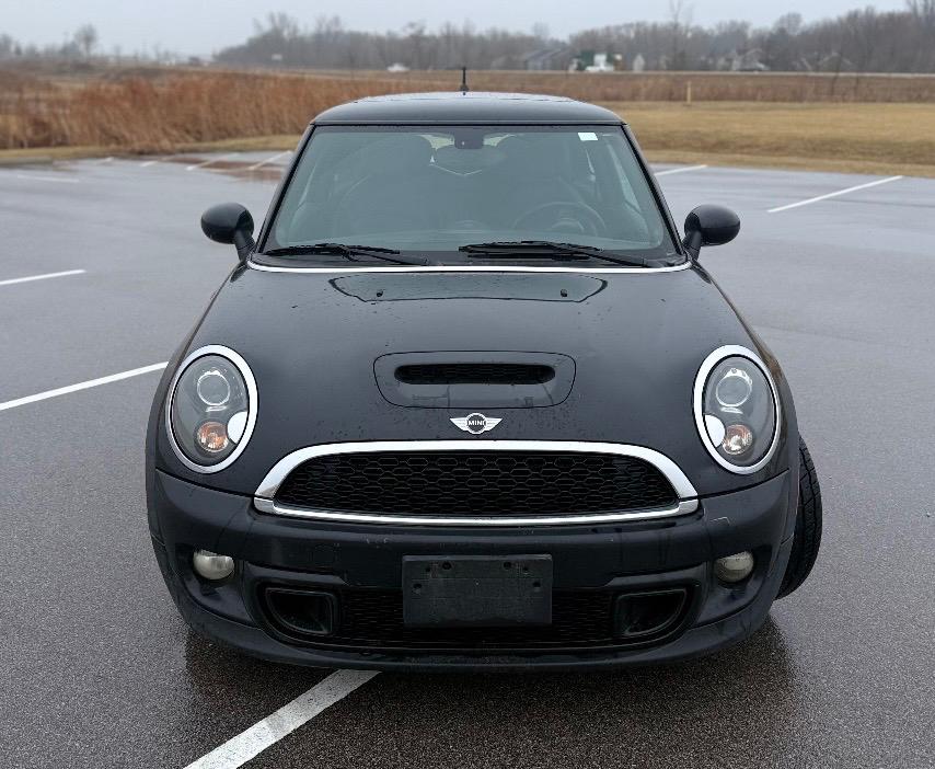 MINI Cooper Hardtop 2dr Cpe S 2012