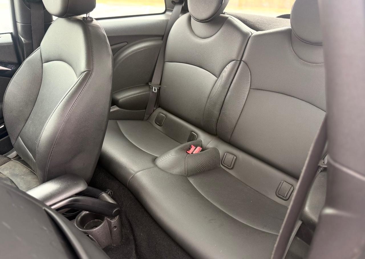 MINI Cooper Hardtop 2dr Cpe S 2012