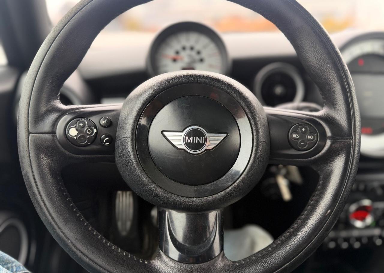 MINI Cooper Hardtop 2dr Cpe S 2012