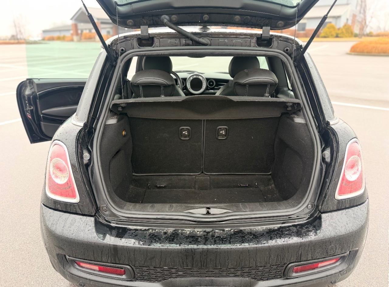 MINI Cooper Hardtop 2dr Cpe S 2012